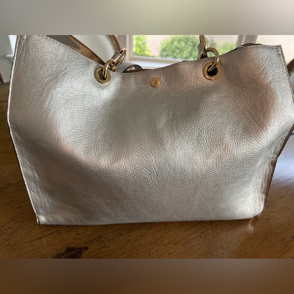 Kate Landry silver peopled leather pineapple charm pocket bag - Picture 2 of 11